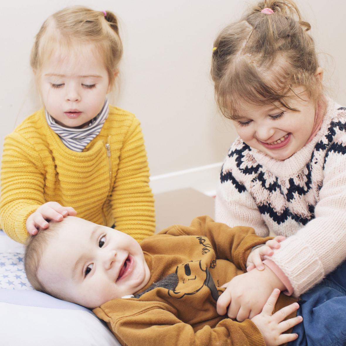 Groupe enfants en creche