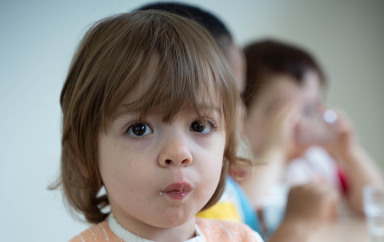 Pour ou contre la DME avec votre bébé ?  BabilouDevez-vous commencer la DME  avec votre bébé ?