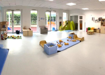 Espace d'éveil des moyens de la crèche Babilou Issy Galiote