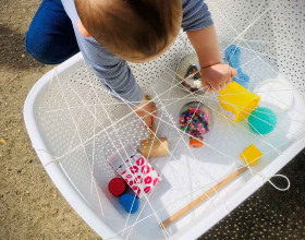 Fabriquer Une Paniere A Linge Sensorielle Activite Enfant Babilou