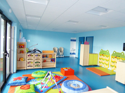 Salle de jeux pour les tout-petits de la crèche Babilou Toulouse Bayonne